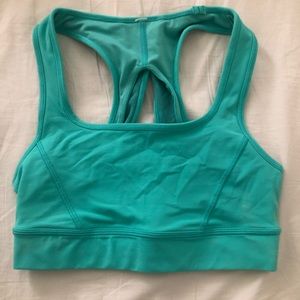 Lululemon sports bra